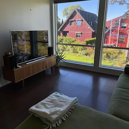 Spacious 2-floor House In Cozy Kjelsas Apartman Oslo