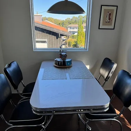 Apartmán Spacious 2-floor House In Cozy Kjelsas