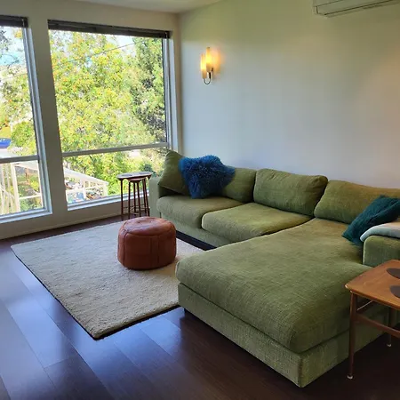 Spacious 2-floor House In Cozy Kjelsas Apartman Oslo